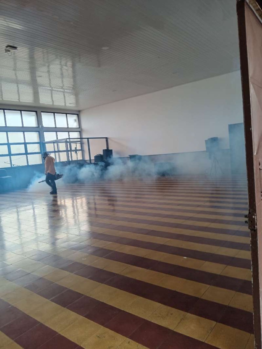 Termonebulización de un salón institucional en Costa Rica